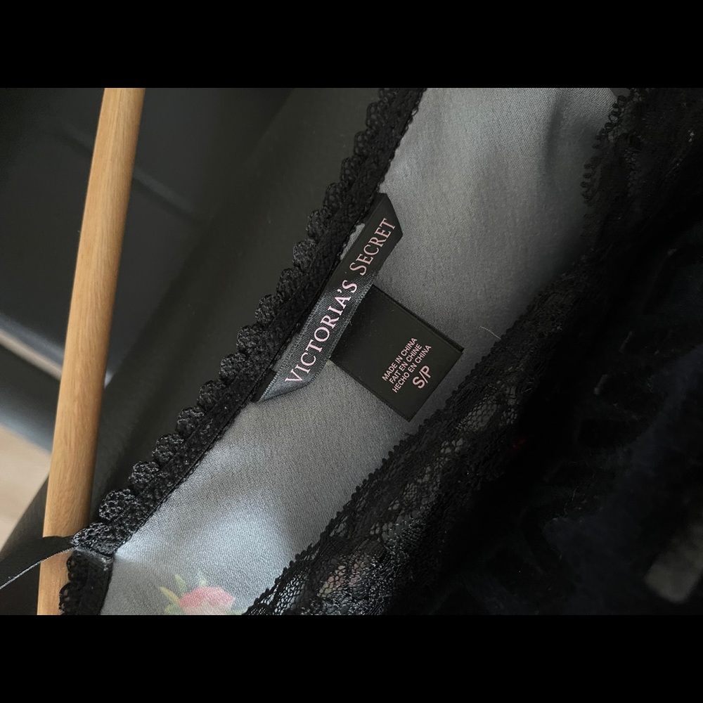 Victoria Secret Satin Slip / camisole - Picture 5 of 6